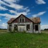 Abandoned old farm house
near Saint-Severin, QC.