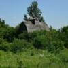 Nothern angle of this hidden old corn crib.