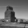 Another 1930's wooden
grain elevator.
Richland, MT.
