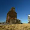 Delapidated wooden
grain elevators.
Laredo, MT.