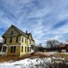 1920's abandoned
rural farm house.
(front angle)
Buskirk, New York.