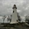 Another peek at the
Marblehead Lighthouse.
Ohio's north shore.