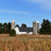Chippewa County barn
& silos.