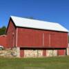 Another picturesque old 
barn setting in 
Ozaukee County.