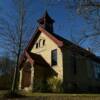 Another peek at this old
schoolhouse in 
Ozaukee County.